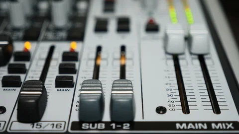 Tight Panoramic Shot of Professinal Audio Mixing Board 스톡 동영상 92781887