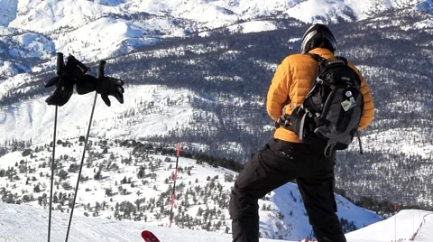 TIGHT SKIER Video stock 1012936