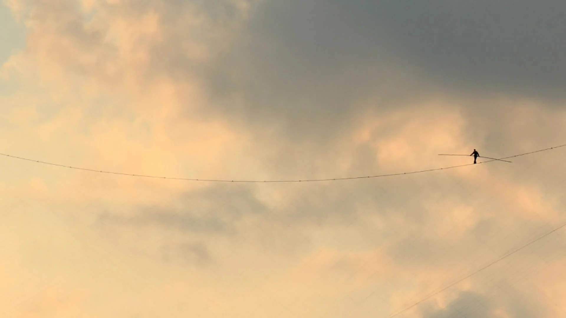 Tightrope Walker Sky Timelapse, Stock Video
