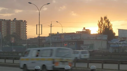 Tika road sunset traffic Vídeo Stock 128289567