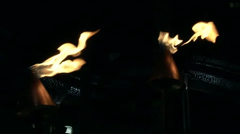 Tiki lights burn 動画素材 986679