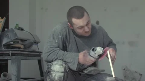 Tiler Video stock 11830676