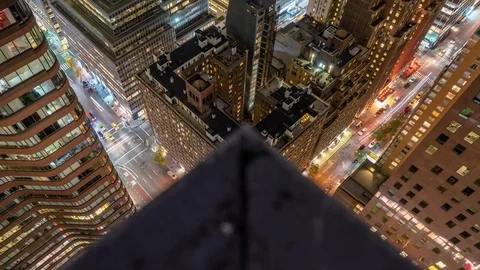 Tilt and panning timelapse view from midtown NYC rooftop Video stock 82881570