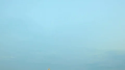 Tilt city to sky Stock Footage 89575378