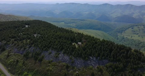 Tilt Up to Distant Horizons Spruce Knob Stockbeeldmateriaal 328469589