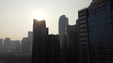 Tilt Down With Building As The Object Vídeos de archivo 206962838