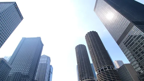 Tilt Down on The Chicago River Downtown District, Illinois Stock-Footage 111328760