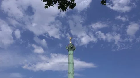 Tilt down of the July Column, Place de la Bastille, Paris, France Stock Footage 207848862