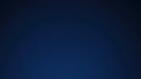 Tilt down from palm to evening parking lot with cars. Dusk sky and street lights Vídeo Stock 112758973