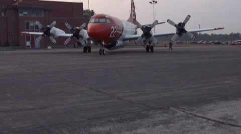 Tilt up to reveal Lockheed Orion 4K Stock Footage 42714511