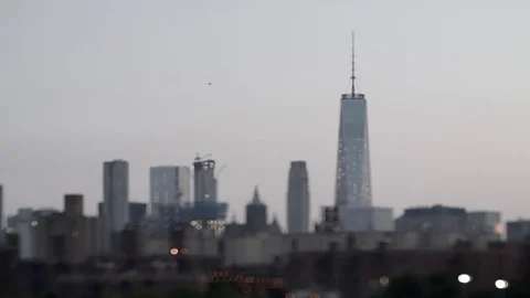 Tilt-shift view of World Trade Center One. Helicopter approaching. New York. Vídeo Stock 75270436