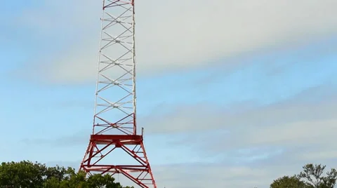 Tilt shot of a communications tower 스톡 동영상 33846502