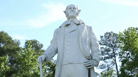Tilt upwards of statue of sam houston in huntsville Video stock 24652135