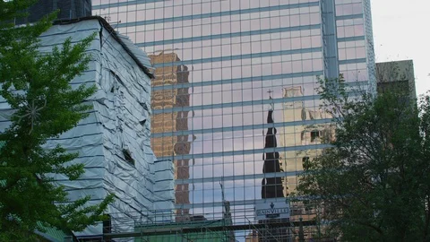 Tilt up view of the KPMG Tower Video stock 99914344