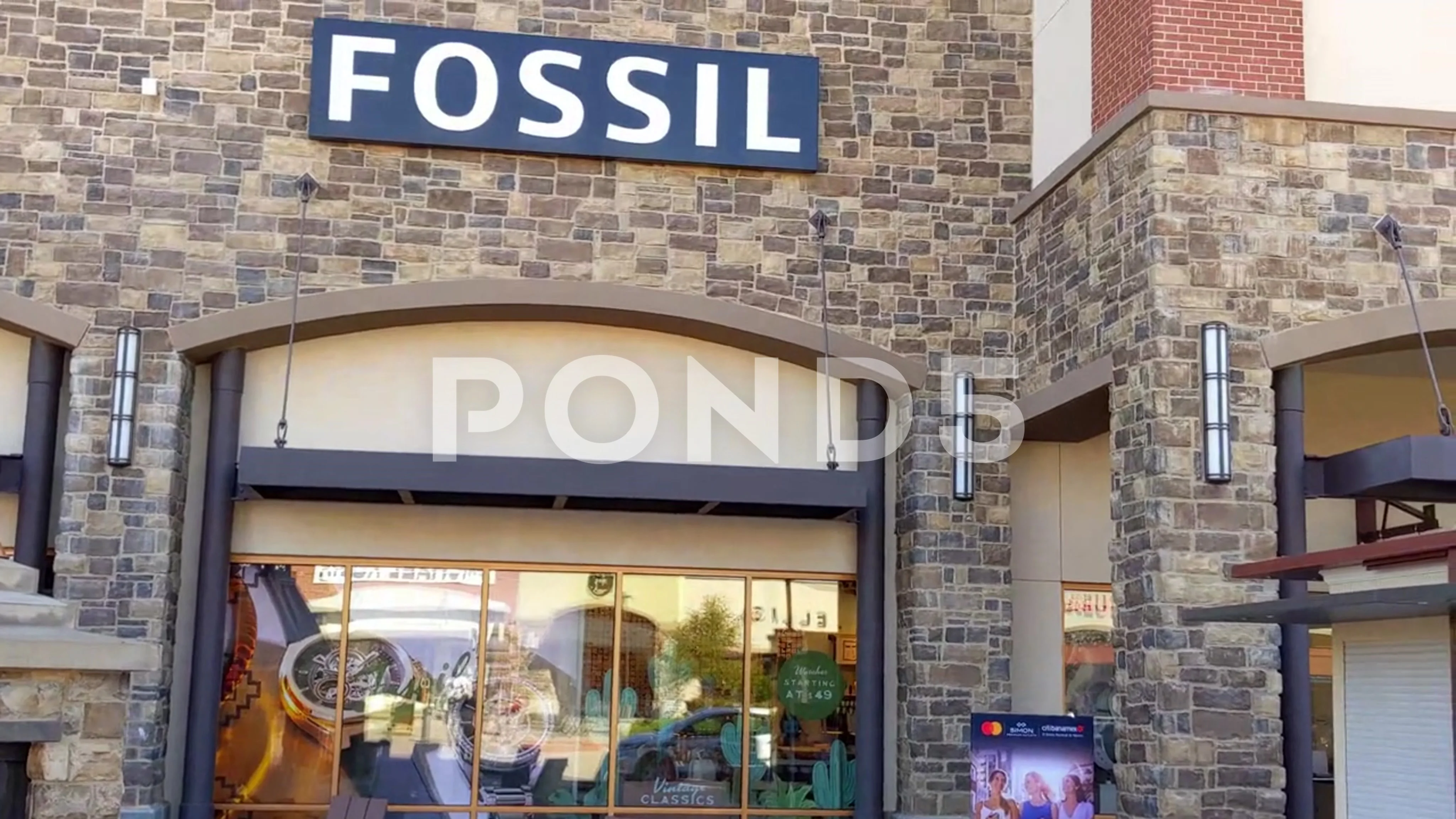 Premium Outlet Stock Footage ~ Royalty 