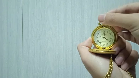 Time adjusting Video stock 146177623