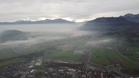 Time clouds over the mountains 库存影片 142466160