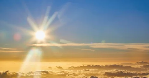 Time Elapse of setting sun dropping below horizon at Haleakala Crater Summit Stock Footage 114933416