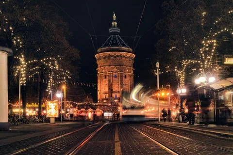 Time Exposure train traffic light night Mannheim street public transport chri Stock-Fotos