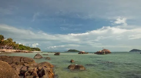 Time goes fast where you are on holiday on a tropical island in Thailand Stock Footage 11018915