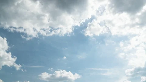 Time laps of blue sky and white clouds Video stock 219671635
