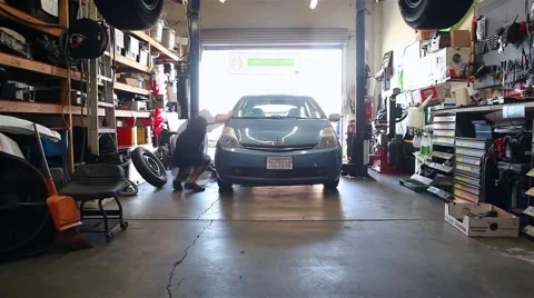 Time laps car lifting Stock Footage 53999451