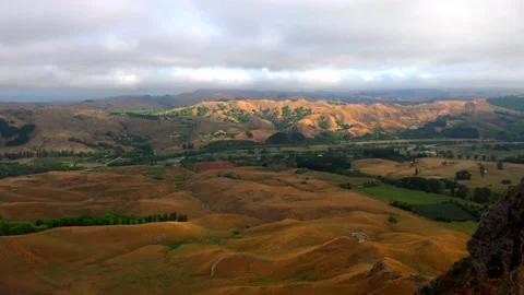 Time laps clouds move quickly over mountains and hills Te Mata Peak Stock Footage 131774218