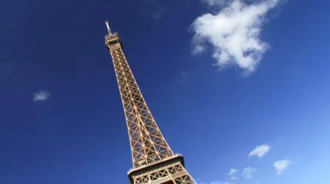 Time laps of  Eiffel Tower, Paris, France, low angle view Stock Footage 653008