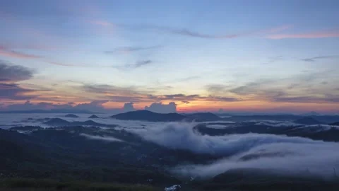 Time laps sunrise ray of sunlight Stock Footage 139759177