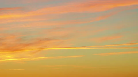 Time laps Sunset sky painted with reflections of sunset orange and purple 库存影片 155709052