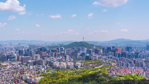 Time lapse 4K Beautiful sky at Seoul City Skyline, South Korea. Video stock 154111362