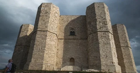 Time lapse 4k, Castel del Monte, Apulia Italy Video stock 163835246