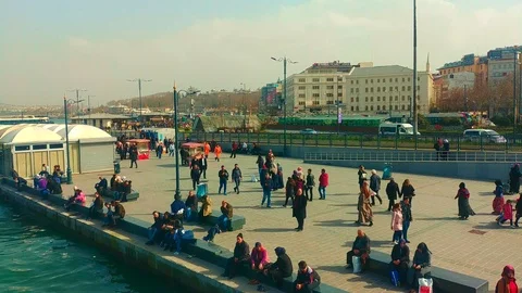 Time lapse, 4k, İstanbul, Timelapse People walking on Busy Crowded near sea Stock Footage 86849655