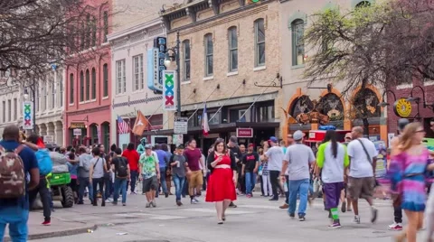 Time lapse 6th St Crowd Austin, TX SXSW 2015 Vídeos de archivo 60989409