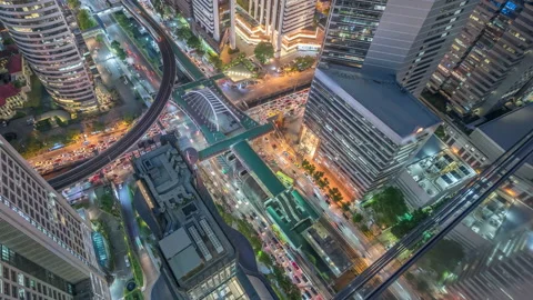Time lapse Aerial view and top view of traffic on city streets in Bangkok. Stock Footage 133605062