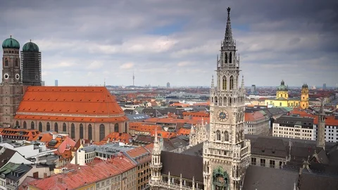 Time Lapse Aerial View of Munich City Skyline Famous Germany Buildings Landmark Vídeo Stock 109301714