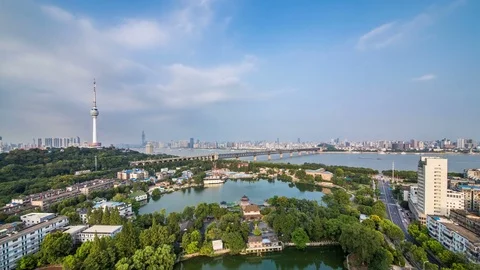 Time lapse of aerial view of wuhan city with yangtze river ,China 스톡 동영상 79755446