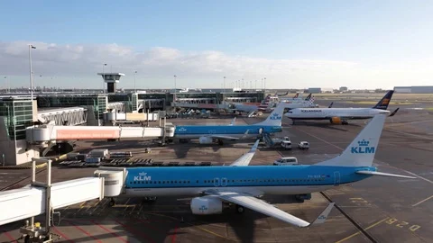 Time lapse of aircraft docking to the terminal Stock Footage 71585634