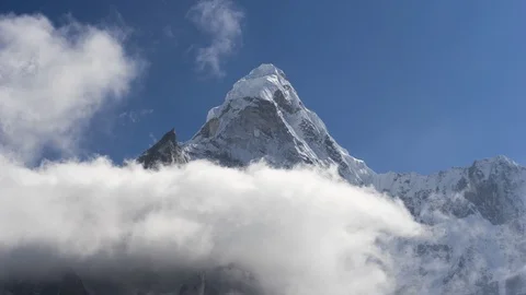 Time lapse of Ama Dabalm mountain peak, iconic peak in Himalayas mountain range Stock Footage 111706104