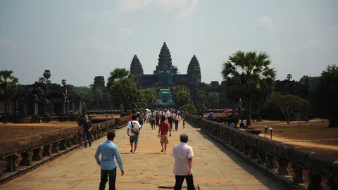 Time Lapse of Angkor Wat Temple Tourists People Visit Famous Ancient Landmark Video stock 99663999