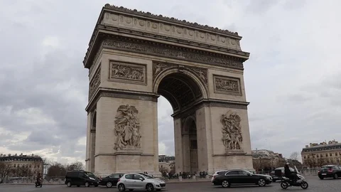 Time lapse of Arch of triumph in cloudy weather Stock Footage 104451196