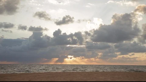Time Lapse of a beach during sunrise Stock-Footage 102347348