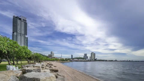Time lapse of the beach front near Koh Loy island in Sri Racha, Chon Buri Stock Footage 197808064