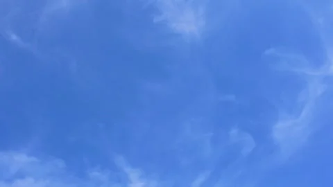 Time lapse, beautiful cloud movement In the sky with a bright sun Stock-Footage 250151743