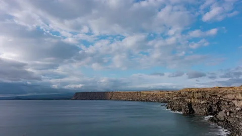 Time Lapse - Beautiful clouds above Pacific Ocean in the South Point Big Island Видео 222677702