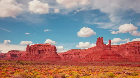 Time Lapse - Beautiful Clouds Moving Over Monument Valley Stock Footage 55331645