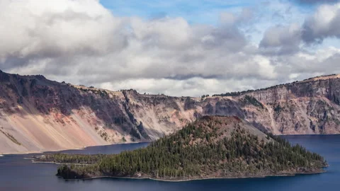 Time lapse - Beautiful Clouds over the mountain range in Crater Lake Stock Footage 164615298