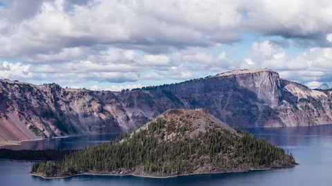 Time lapse - Beautiful Clouds over the mountain range in Crater Lake Stock Footage 165176529