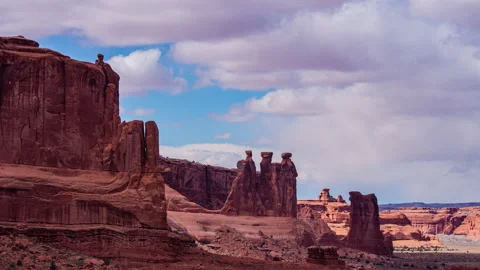 Time Lapse - Beautiful cloudscape in Arches National Park, Utah Stock Footage 178165100