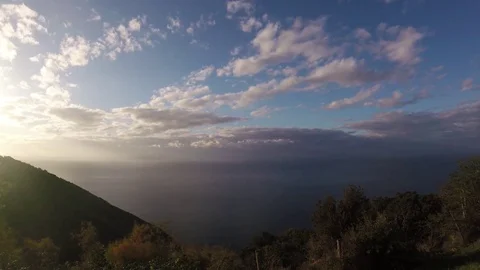 Time lapse of a beautiful landscape view on the sea on sunset Vídeos de archivo 84165282
